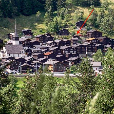 Denkmalgeschuetzter Spycher Total Renoviert Goms Exterior foto