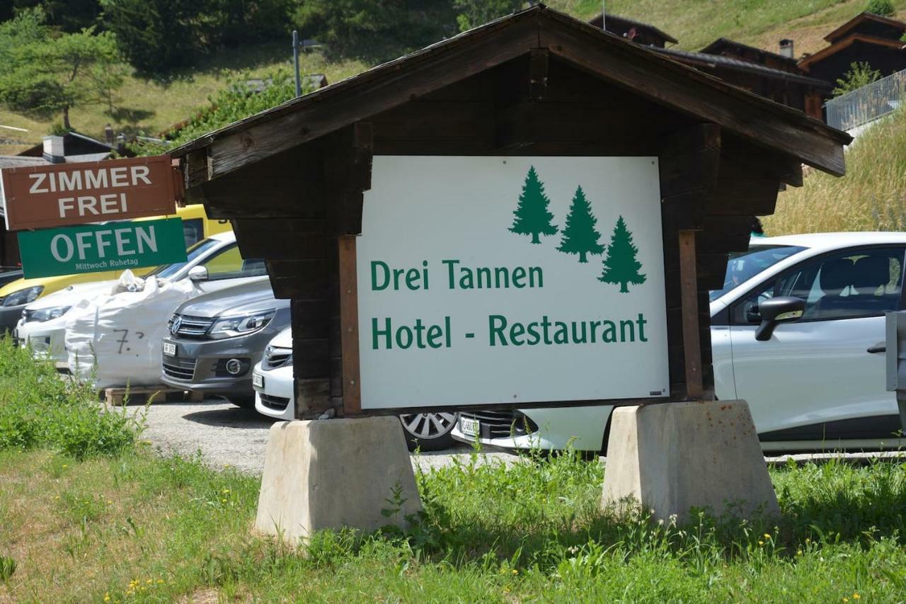 Denkmalgeschuetzter Spycher Total Renoviert Goms Exterior foto